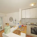 Apartment Petronella - Gardagate *