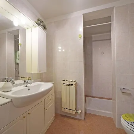Apartment Petronella - Gardagate