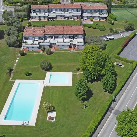 Petronella - Gardagate Apartment *